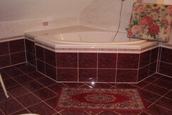 Badewanne im Balkonzimmer