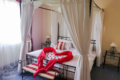 Honeymoon Suite