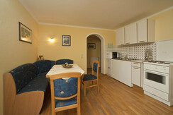 Pilgramhof-Fewo III - Küche mit Eß-Wohnraum