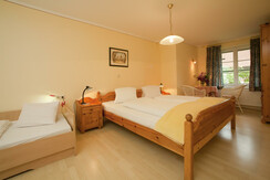 Pilgramhof-Fewo III - 3 Bettzimmer Hofseite