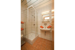 Pilgramhof-Zimmer 15 Bad