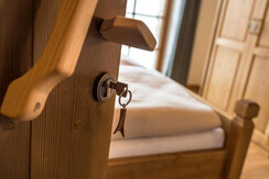 Almhuetten-Prenner Alm-Almerin-Schlafzimmer-Detail