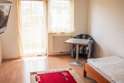 Fernseher im Einzelzimmer