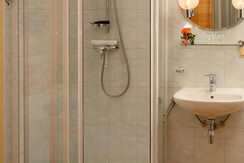 Badezimmer im Doppelzimmer