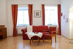 Raiffeisenhof Appartements Nr. 3 Couch