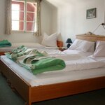 Bild von Dreibettzimmer mit fl. Wasser | © Brandstätter-Töltl