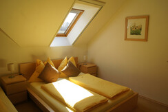 2. Schlafzimmer