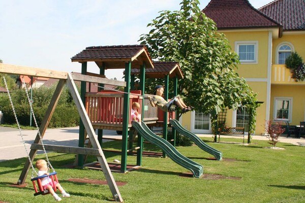 Spielplatz Romantikhof Kiefer | © Romantikhof Kiefer