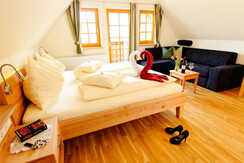 Rothschädl Balkonzimmer Bett
