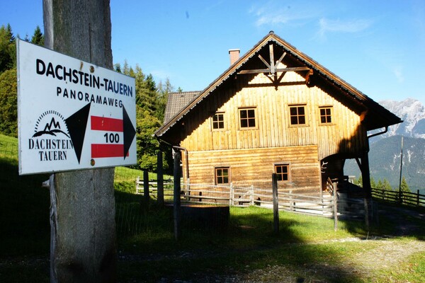 Scharlinger Ferienalm - Hausfoto