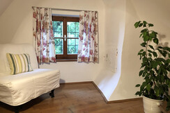 Schloss Arnfels Wächterhaus Sitzgelegenh. 1. Stock