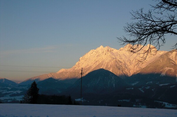 Sonnenaufgang mit Blick auf das Dachsteinmassiv