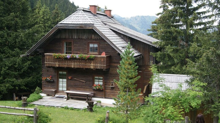 Seebachhaus im Sommer