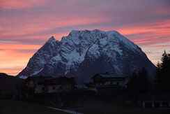 Ausblick vom Schlafzimmer und Balkon