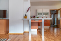 Eat-in kitchen with TV