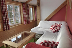 ein gemütliches, helles Wohnzimmer