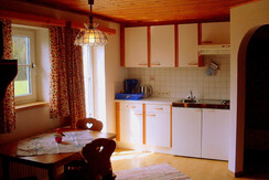 "Zaim" Küchenzeile, Esstisch