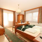 Photo of double room with shower, WC
