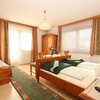 Photo of double room with shower, WC