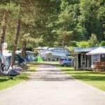 Photo of Camp site, bath, toilet, facing the garden | © Jean Van Luelik Photographer