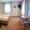 Photo of Double room, shower, toilet, 1 bed room