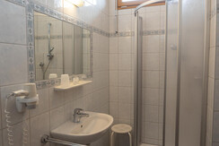 Hotel Timmelbauerhof_App. Sattelberg_Bad