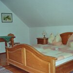 Bild von Zweibettzimmer, Bad, WC, Komfort | © Urlaub am Bauernhof Krispel