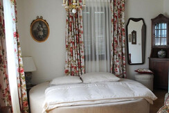 Villa Stephanie Schlafzimmer