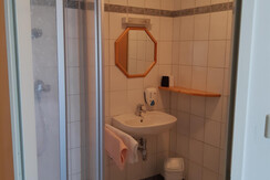 Welschriesling Zimmer Dusche/WC