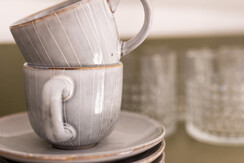 Weingut Kogler Appartement Morgensonne Tassen