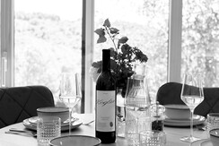 Weingut Kogler Appartement Morgensonne Tisch