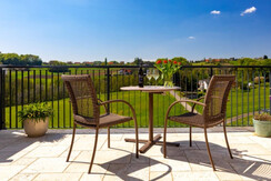 Weingut Perner Rosenberg Terrasse