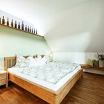 Photo of Family room, shower, toilet, balcony | © KOERBLER Photography