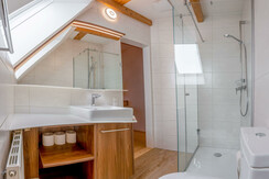 Weingut Sternat Lenz Badezimmer