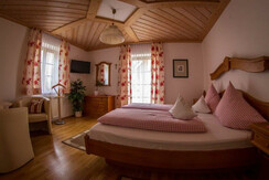 Doppelzimmer am Weingut Stoff