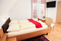 Weingut Zirngast Bett