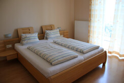 Weingut Robert Zweytick Schlafzimmer