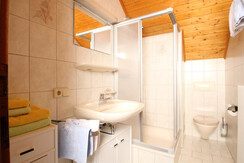 Wöhrerhof - Ferienwohnung B (grün) - Bad