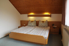 Wöhrerhof -  Ferienwohnung B (rosa) - Doppelzimmer