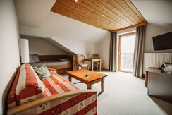 Weingut Wolfgang Maitz Winzersuite Auszeit Sofa