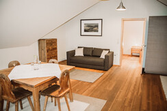 Weingut Wolfgang Maitz Winzersuite Essbereich