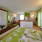 Photo of Apartment, shower and bath tub, balcony | © Wurzerlhof / Andreas Benedikt