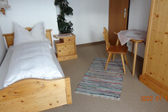 Einbettzimmer