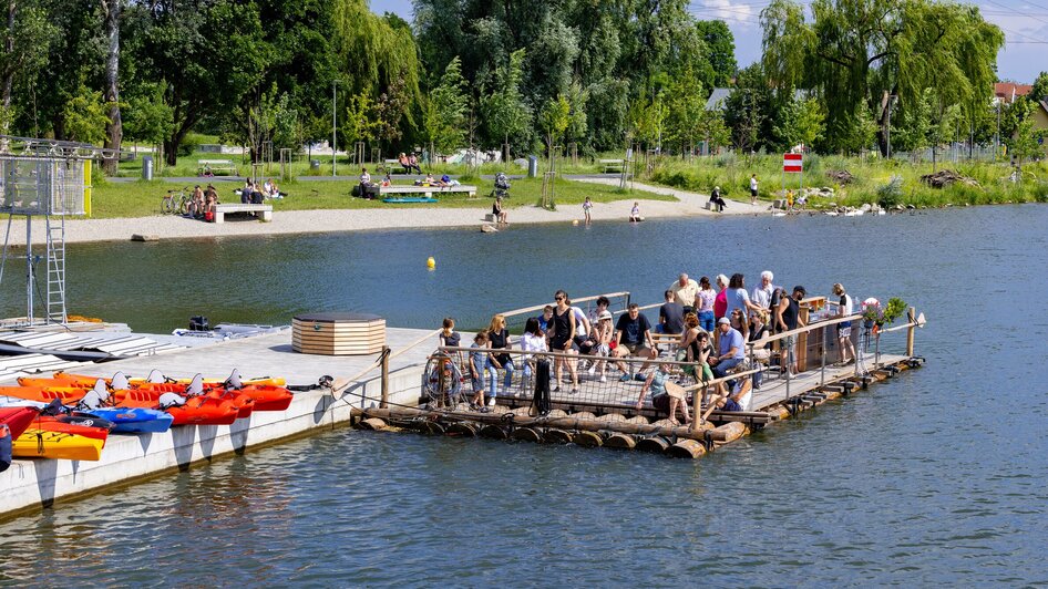 Die Flößerei I Floßlände am Stadtstrand beim Puchsteg I Graz