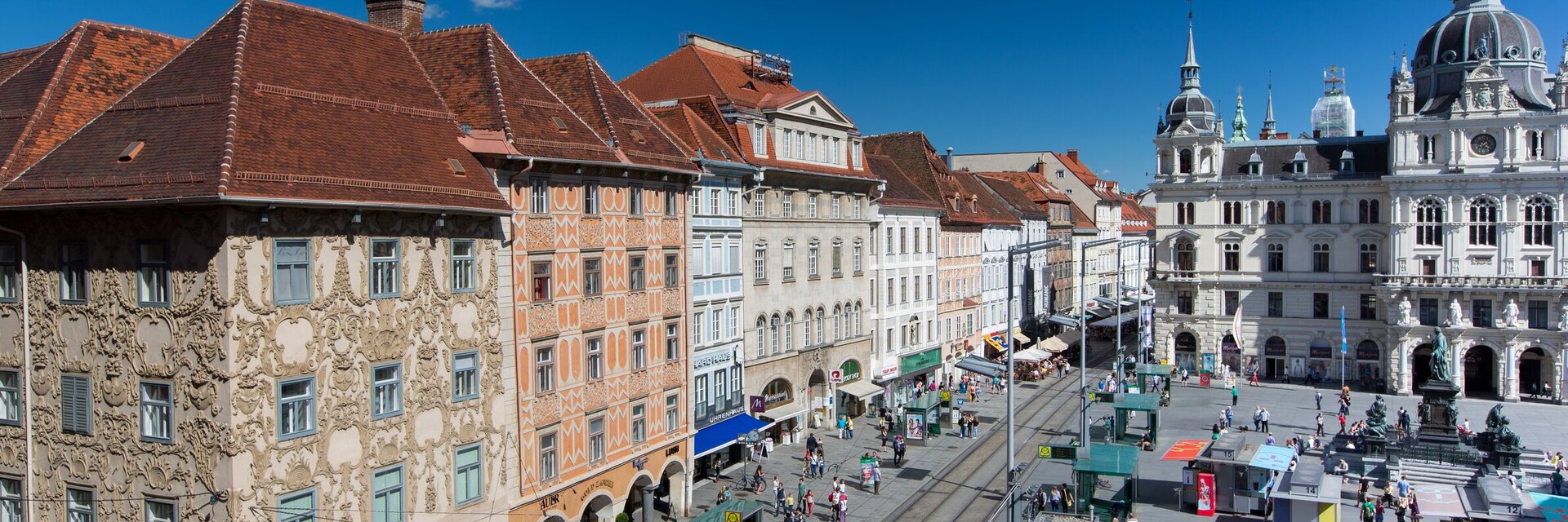 Hauptplatz & Town Hall - Impression #1