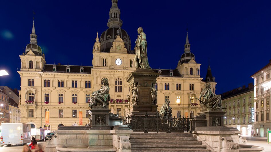 Hauptplatz und Rathaus Graz