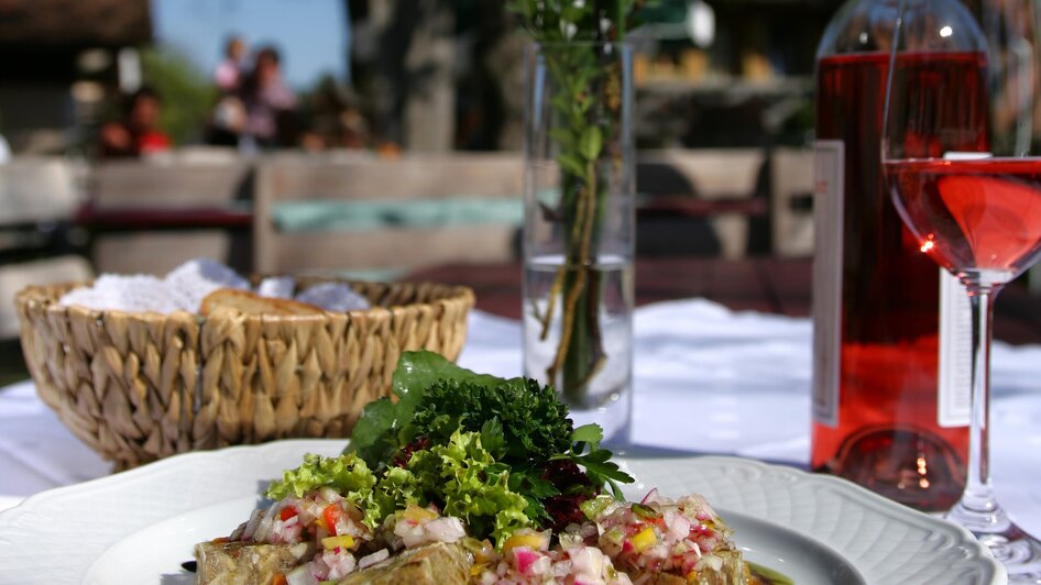 Steirische Jause und Wein | © Graz Tourismus - Harry Schiffer