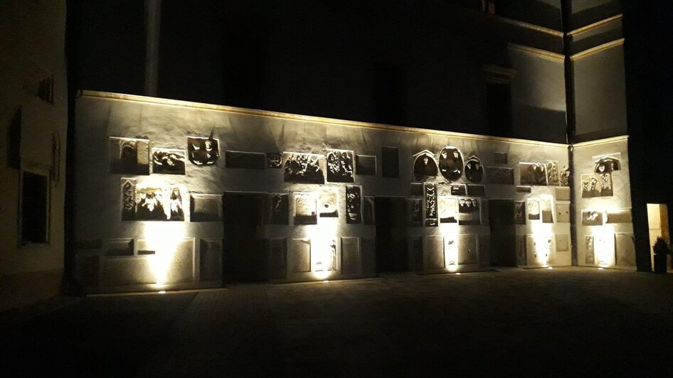 Schloss Seggau - Lapidarium bei Nacht