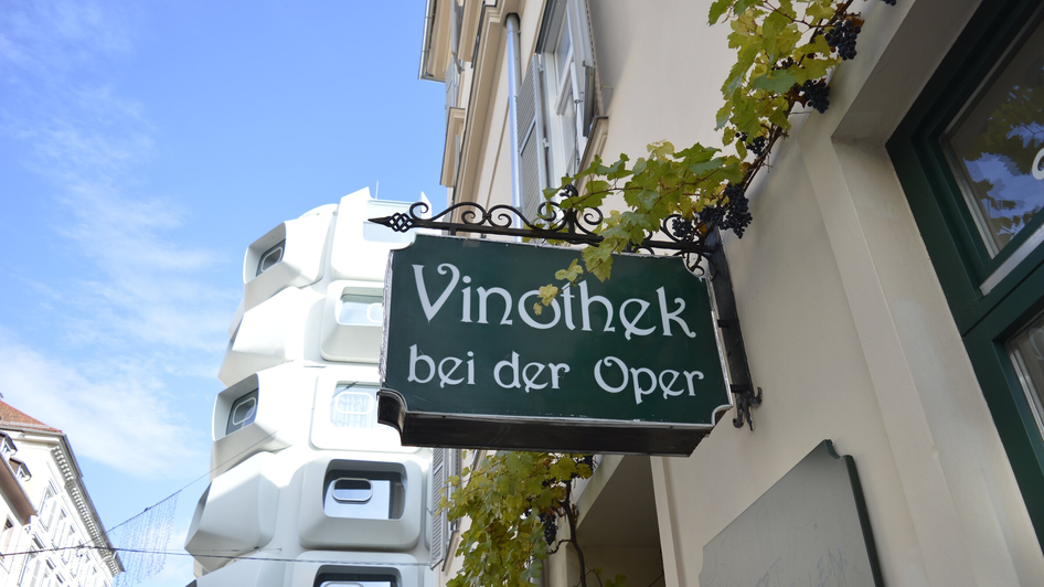 Vinothek bei der Oper