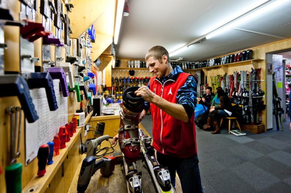 Ski rental at Sport Schöttl in Irdning - Impression #1